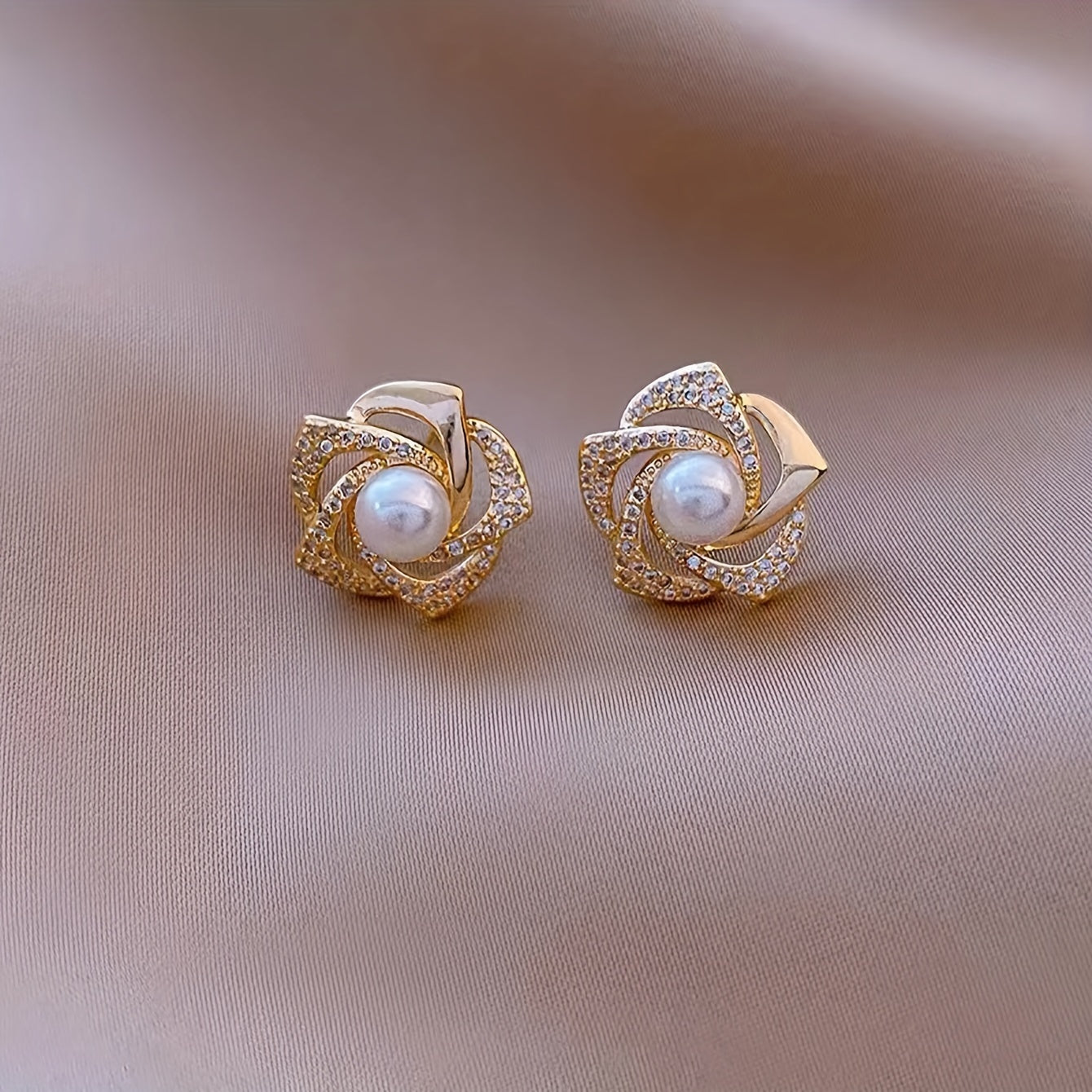 Aretes de Perlas Lujo Absoluto – Bañado en oro de 18k