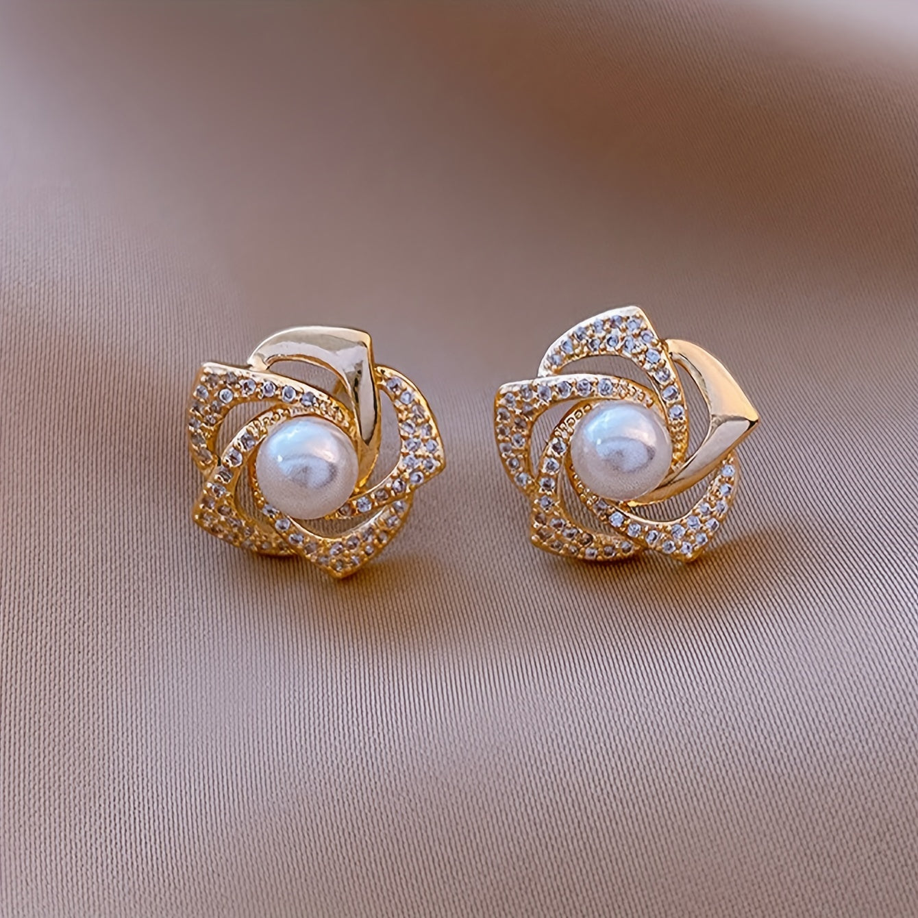 Aretes de Perlas Lujo Absoluto – Bañado en oro de 18k