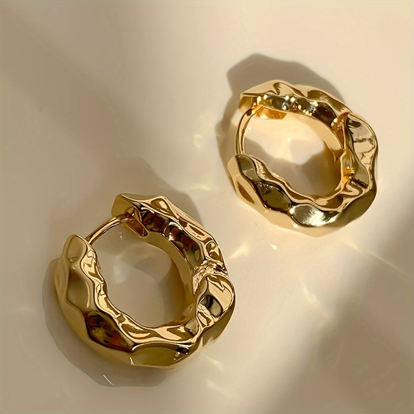 Aretes de Aro Brillo Dorado – Bañado en oro de 18k