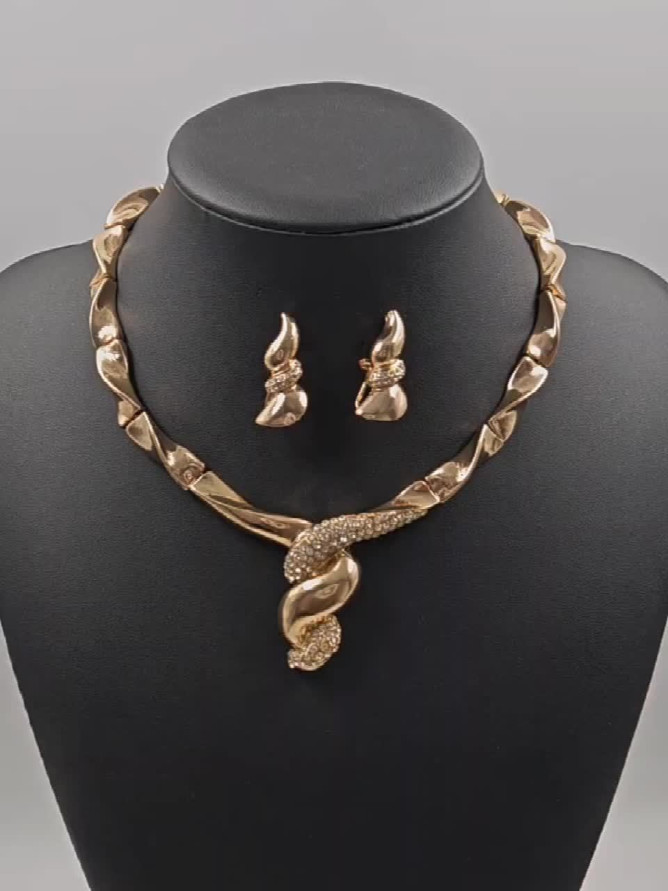 Conjunto Esencia Circular – Bañado en oro de 18k