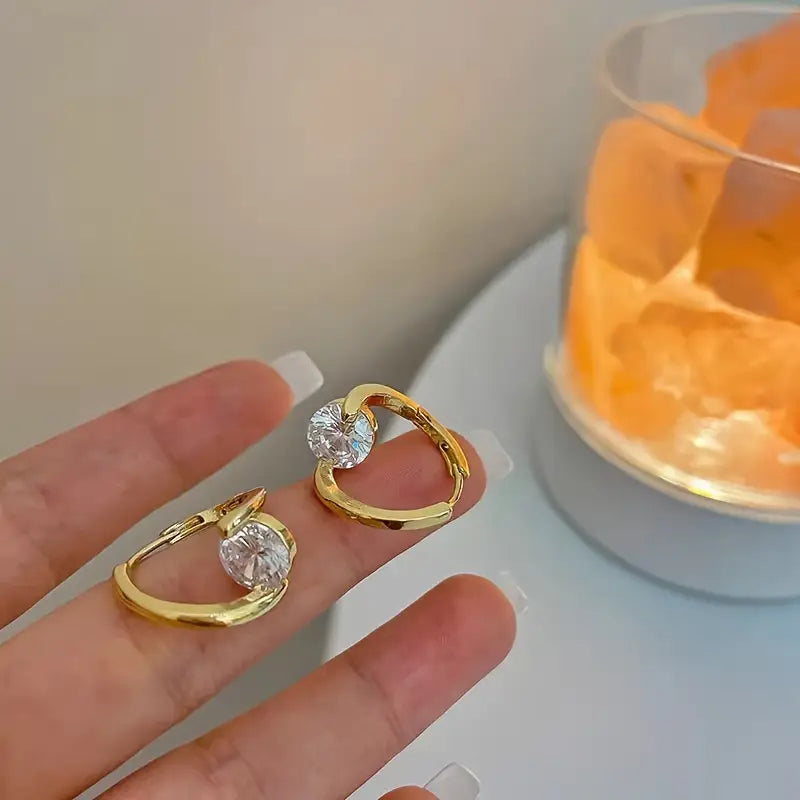Aretes de Aro con Circonia Aura Dorada – Bañado en oro de 18k