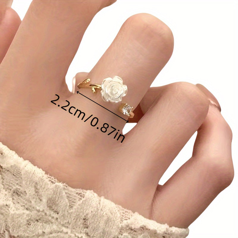 Anillo Ajustable Rosa Blanca con Circonia - Bañado en oro de 18k