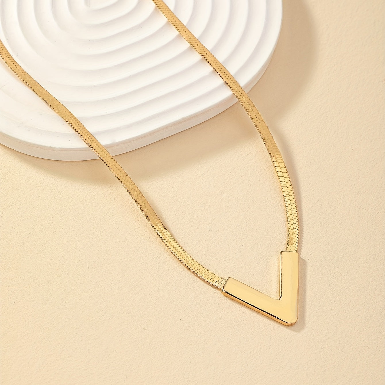 Colar V Lujo Absoluto - Banhado em ouro 18K