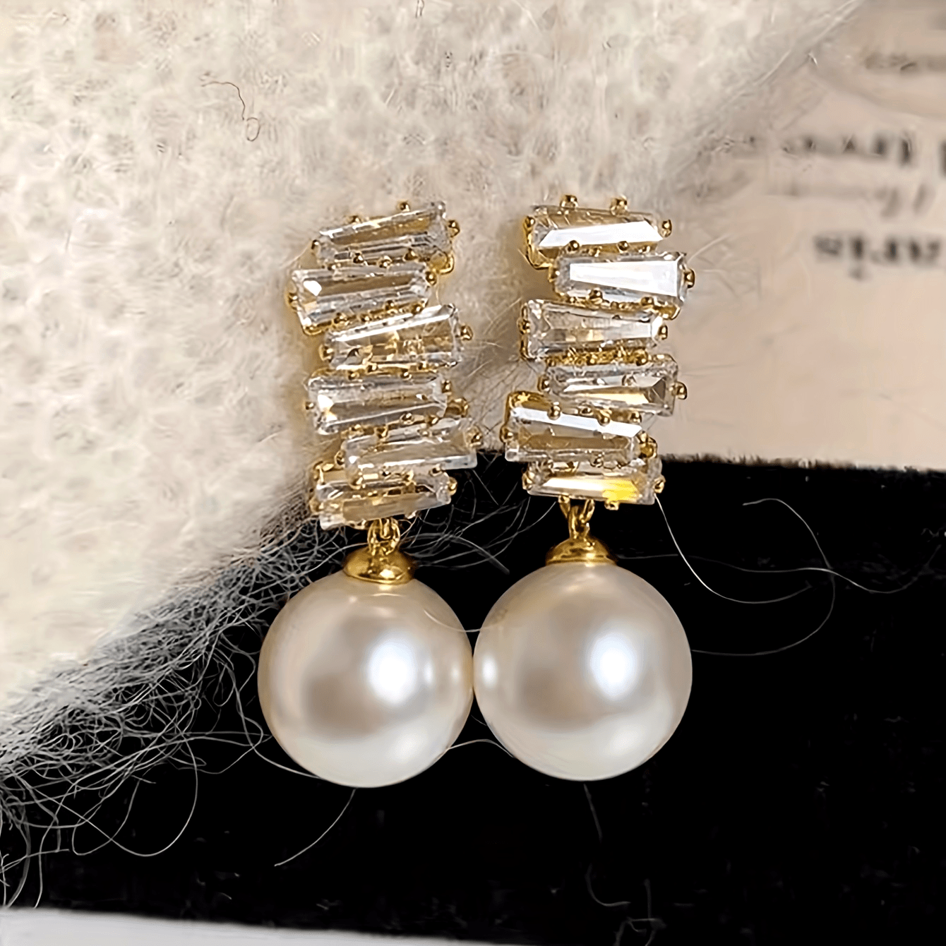 Aretes de Oro con Colgante de Perlas Distinción – Bañado en oro de 18k
