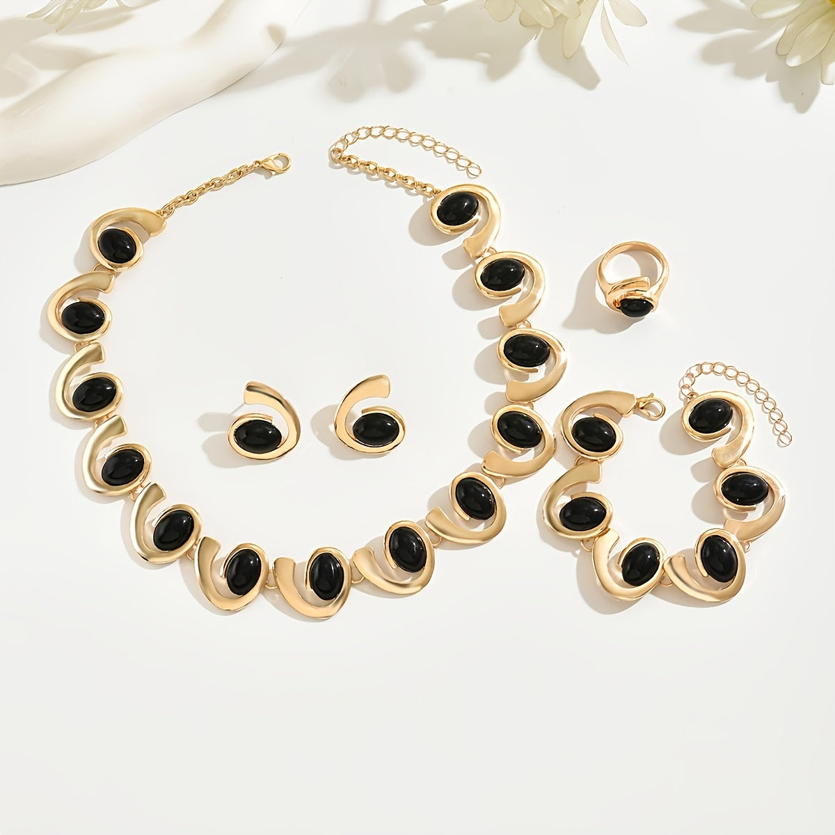 Conjunto de Joyería Negra y Oro Geométrico Bañado en Oro de 18k