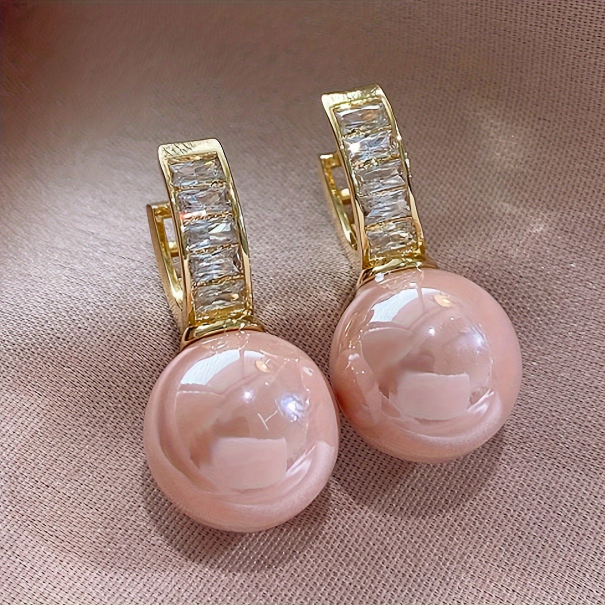 Aretes de Perlas con Circonia Imperial – Bañado en oro de 18k
