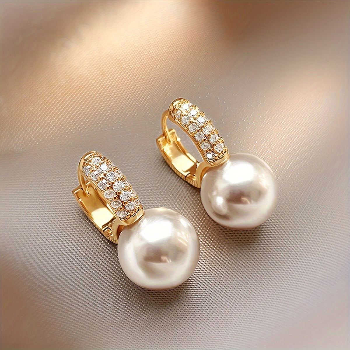 Aretes de Perlas con Circonia Pura Distinción – Bañado en oro de 18k