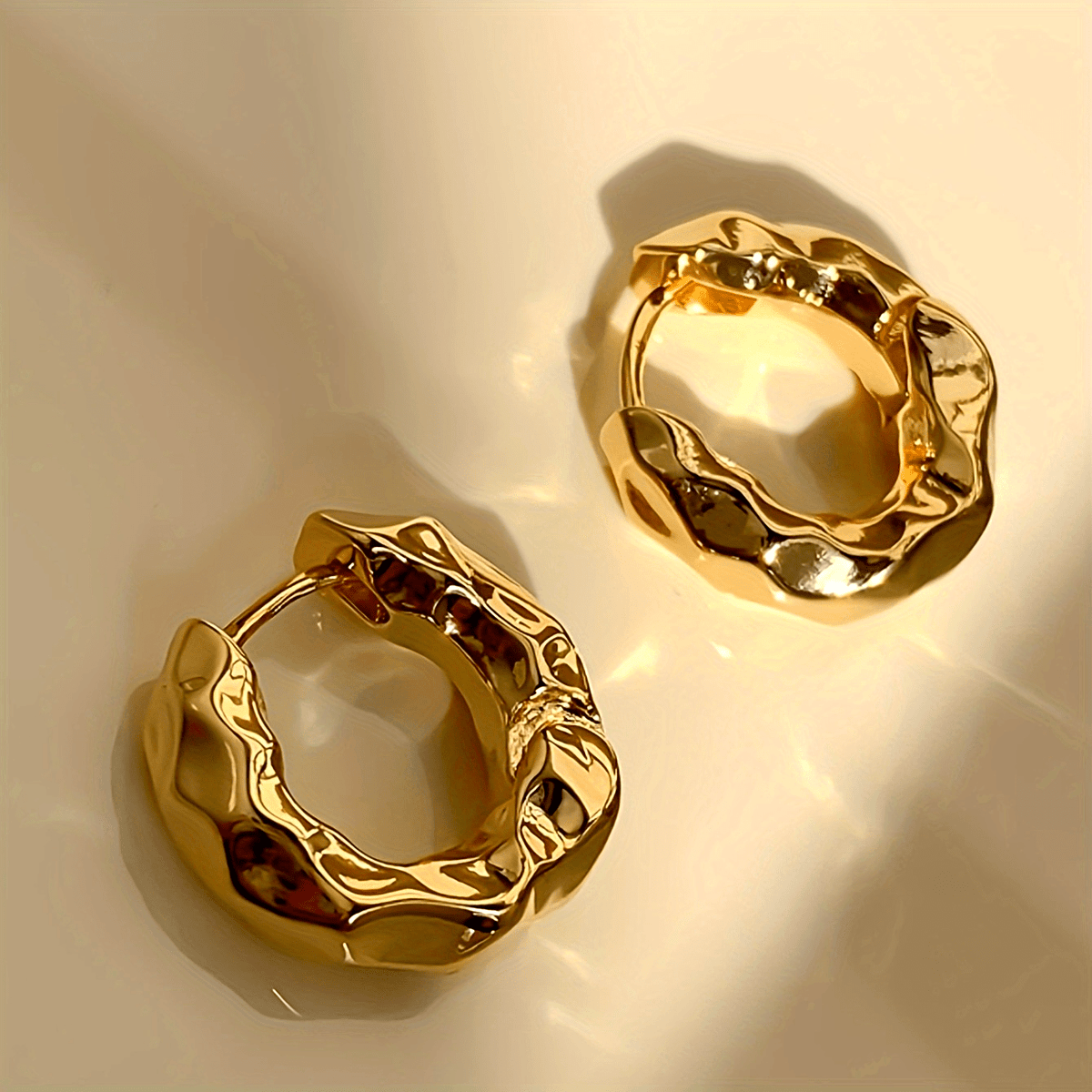 Aretes de Aro Brillo Dorado – Bañado en oro de 18k