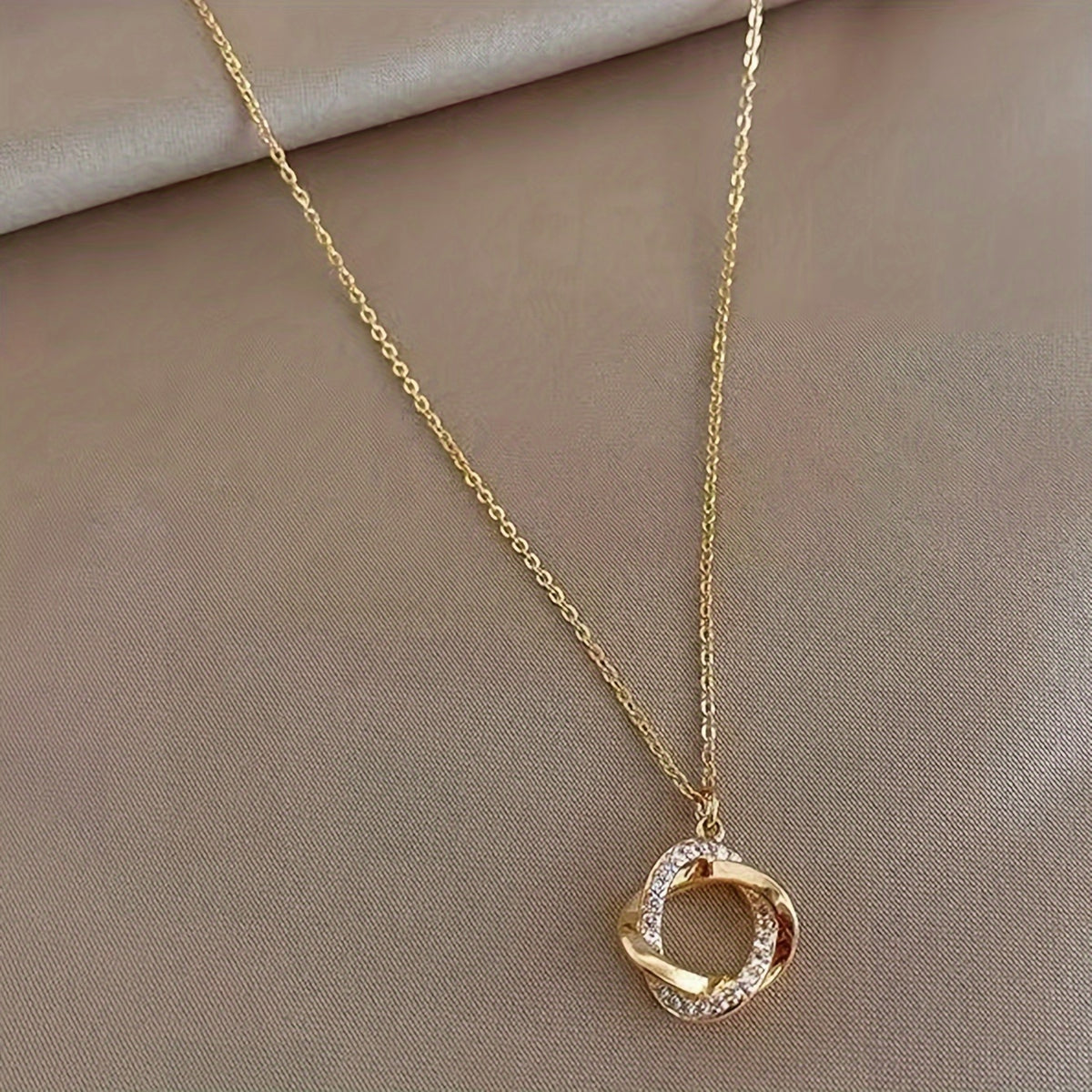 Collar Com Pingente Redondo Tradición - Bañado en oro de 18k