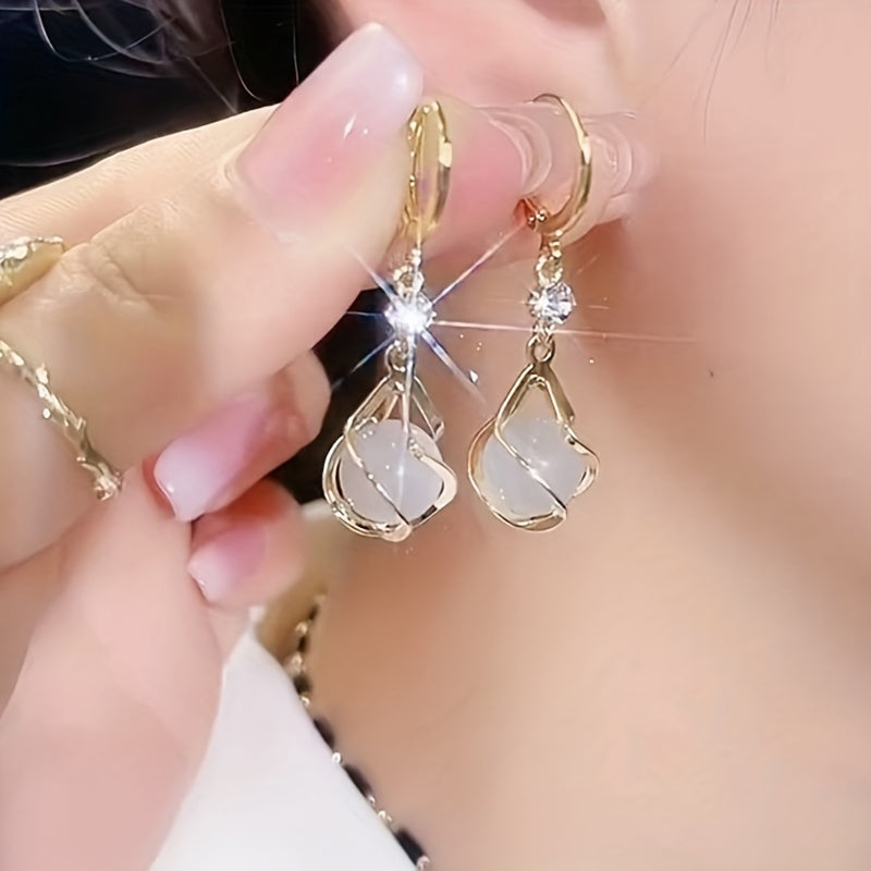 Aretes de Aro con Colgante de Perlas – Bañado en oro de 18k
