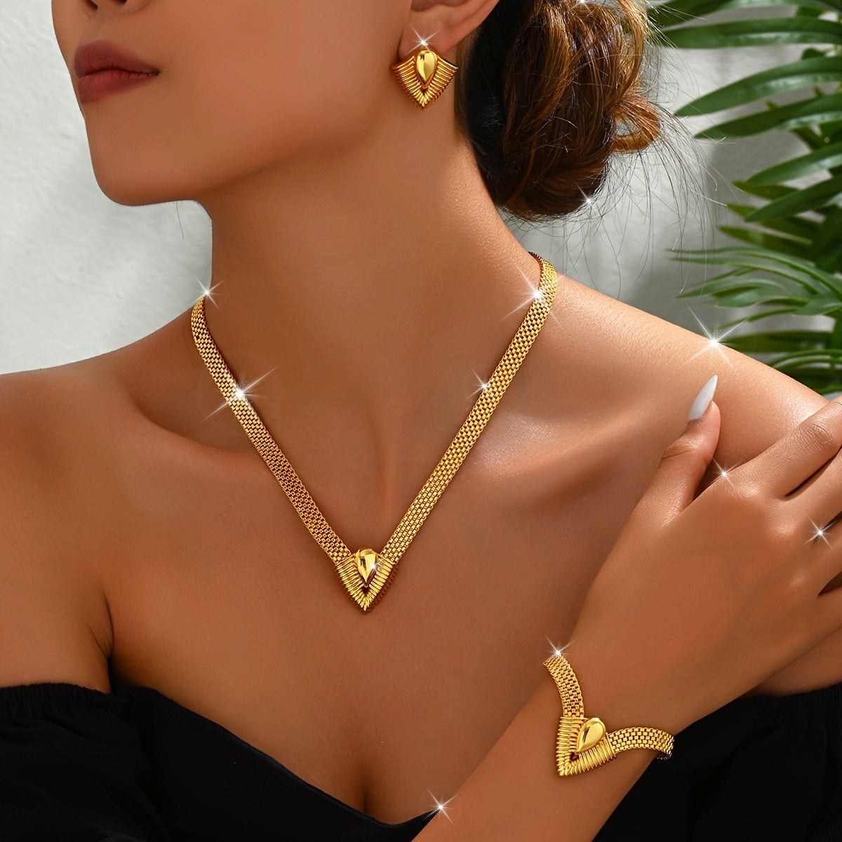 Conjunto Reina Boreal – Elegancia radiante bañada en oro de 18k