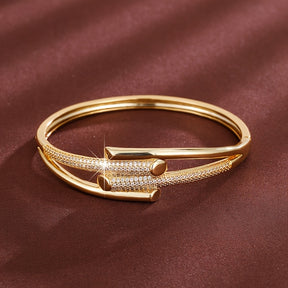 Pulsera con Circonitas Virtud Clásica - Bañado en oro de 18k