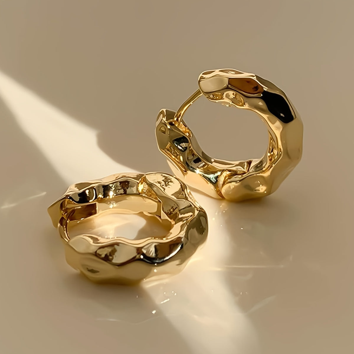 Aretes de Aro Brillo Dorado – Bañado en oro de 18k