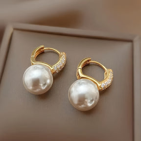 Aretes de Perlas con Circonia Pura Distinción – Bañado en oro de 18k