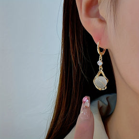 Aretes de Aro con Colgante de Perlas – Bañado en oro de 18k