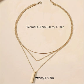 Collar Triple Y con Colgante Minimalista Euro – Bañado en oro de 18k
